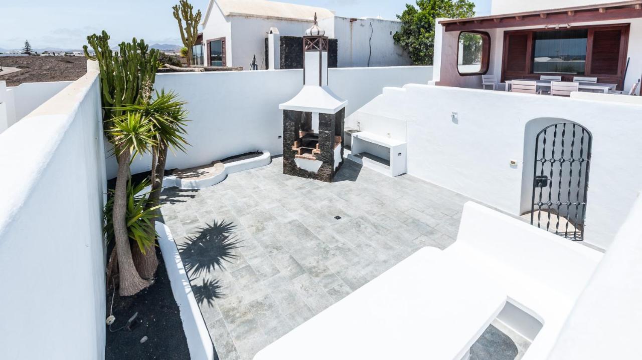 Magnifica Villa Al Lado Del Mar Арресифе Экстерьер фото