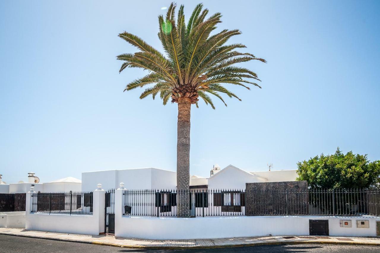 Magnifica Villa Al Lado Del Mar Арресифе Экстерьер фото